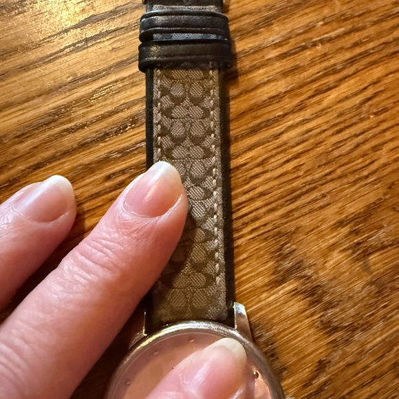 COACH Pink Dial Brown Logo Watch - Picture 10 of 11